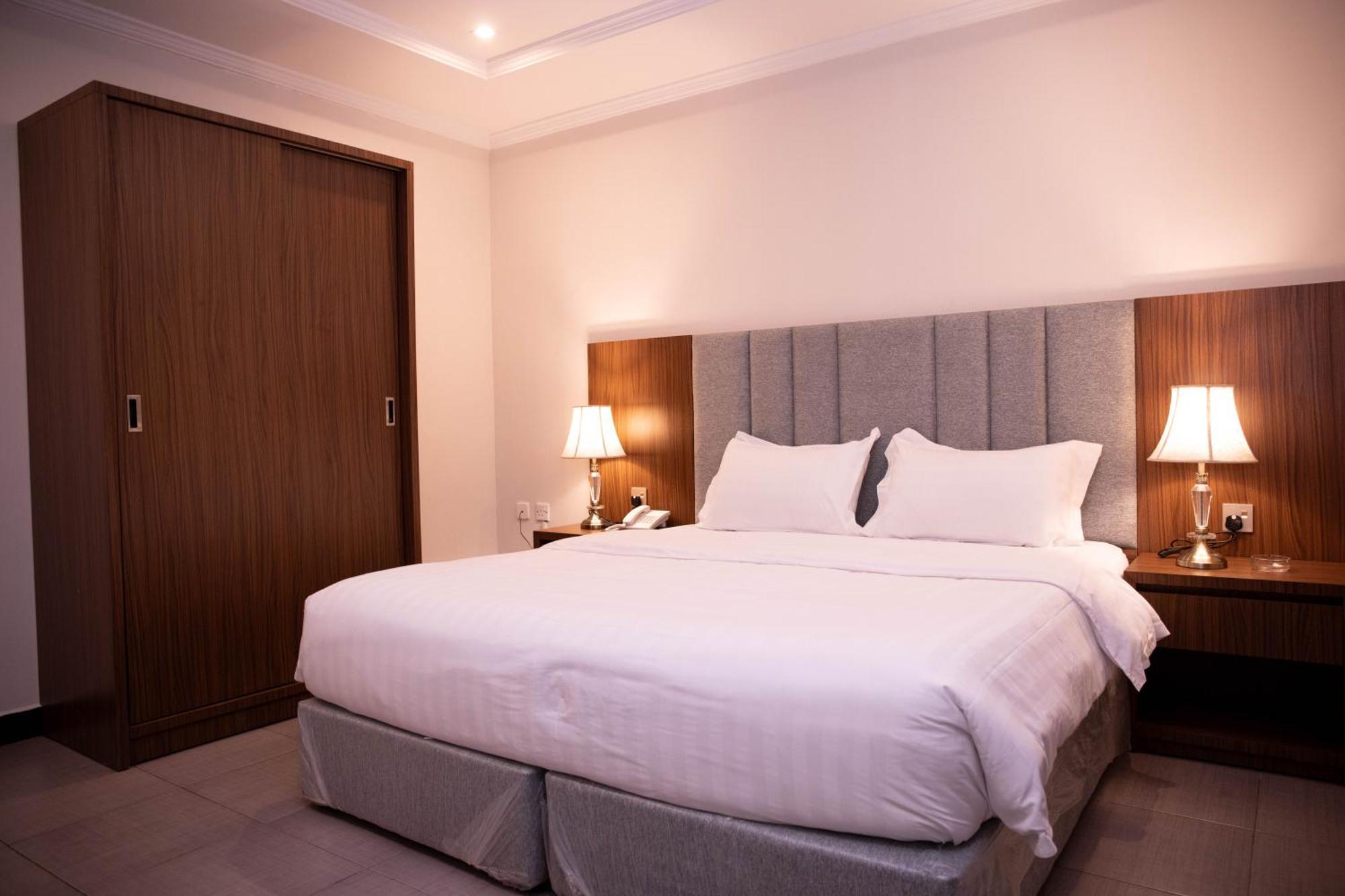 Golden Suites Al Al Jubail エクステリア 写真