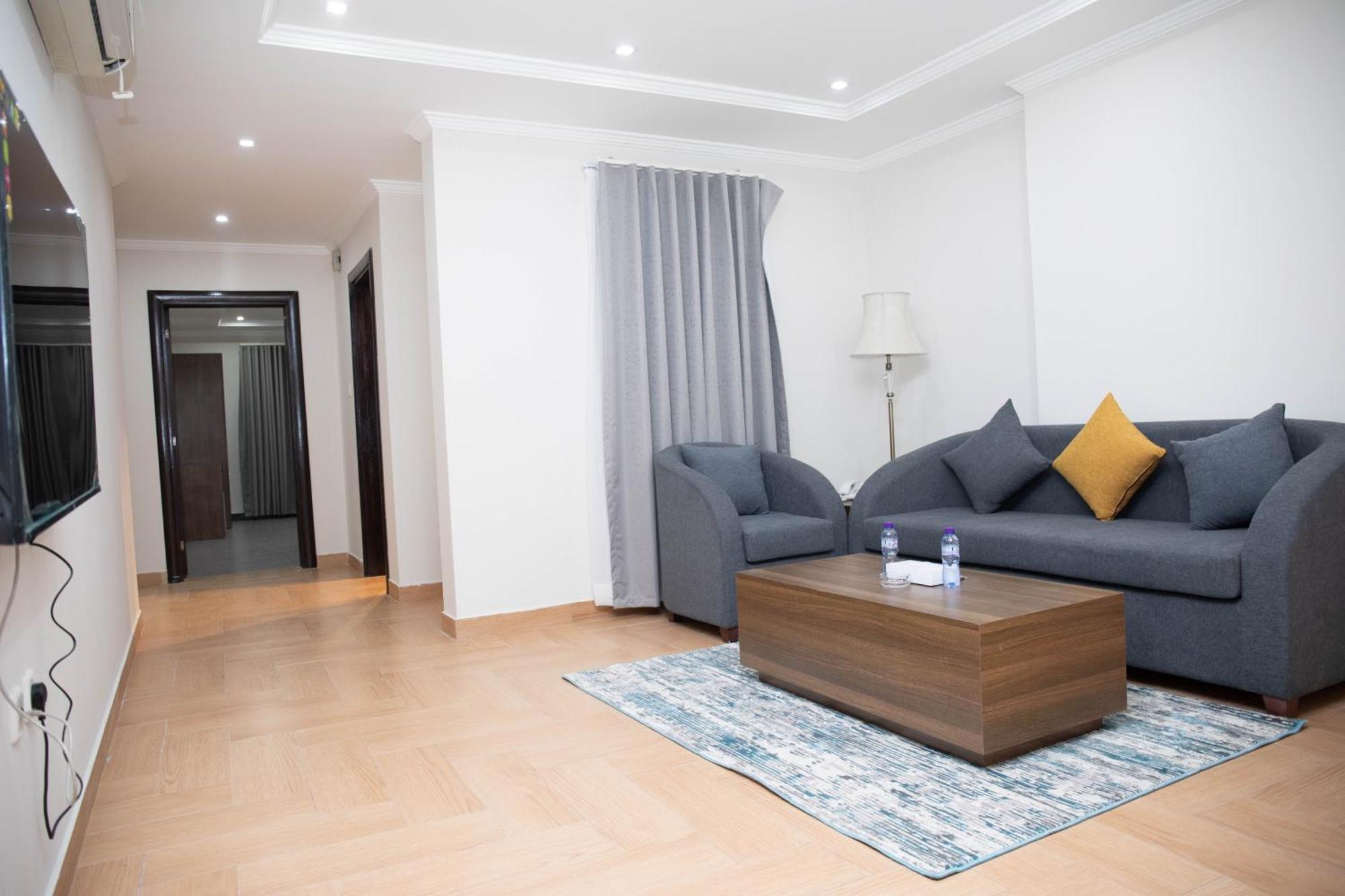 Golden Suites Al Al Jubail エクステリア 写真